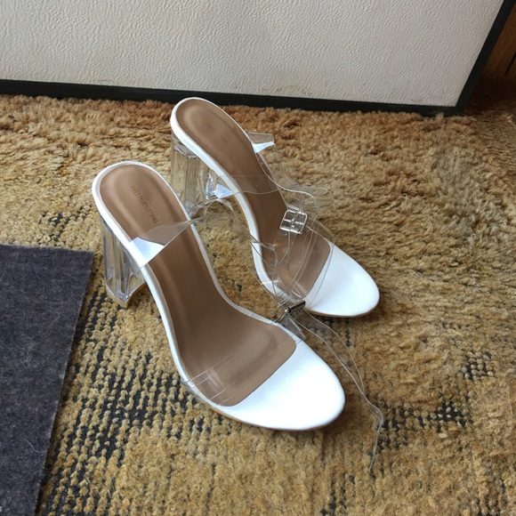 Women’s PrettyLittleThing nude clear block heel sandal - Picture 14 of 16